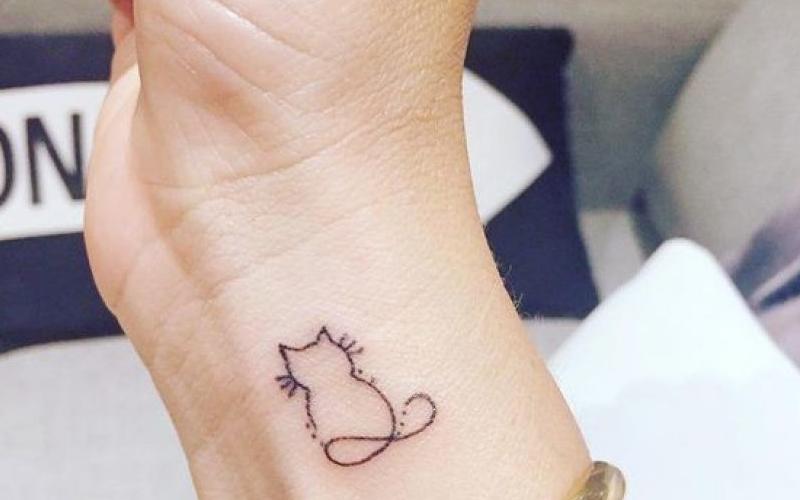 Top 20 Small Wrist Tattoo Designs