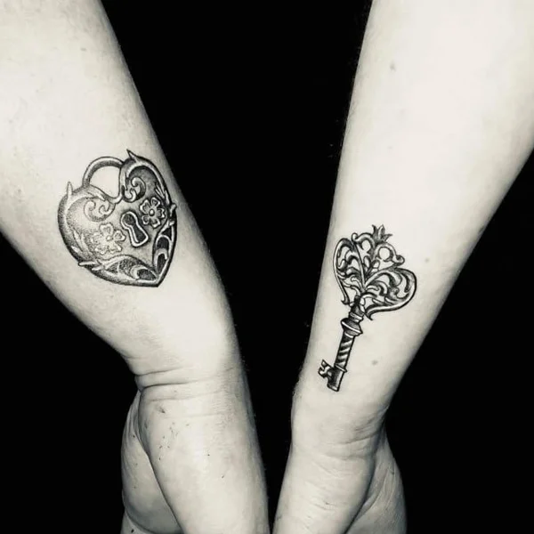 tattoo cho cap doi chia khoa