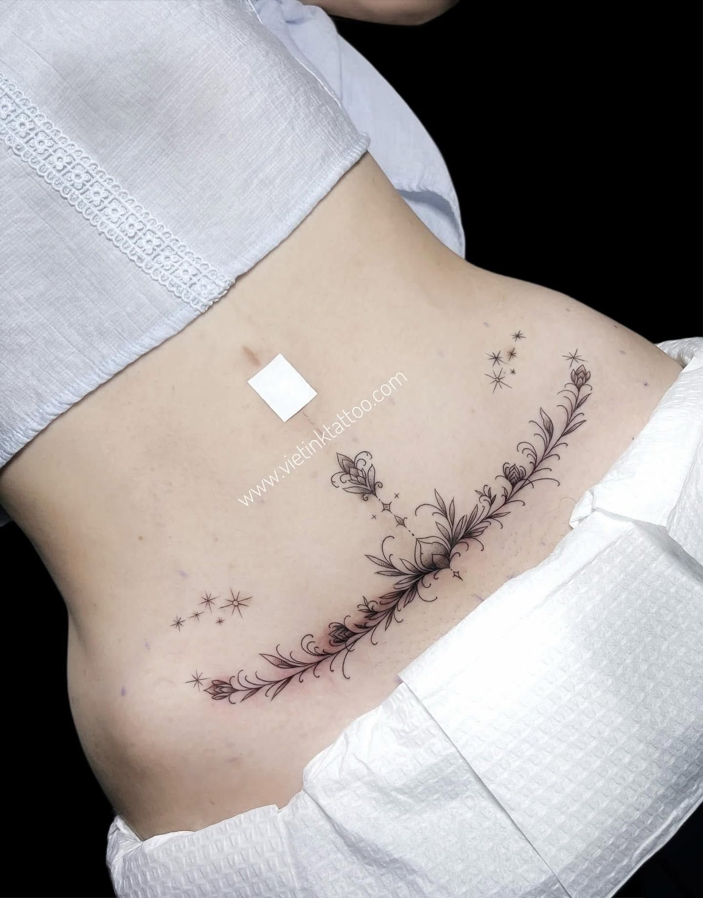 Top 20+ Stunning Scar Cover Tattoo for Women Ideas to Inspire You in 2026 10 Top 20+ Stunning Scar Cover Tattoo for Women Ideas to Inspire You in 2026